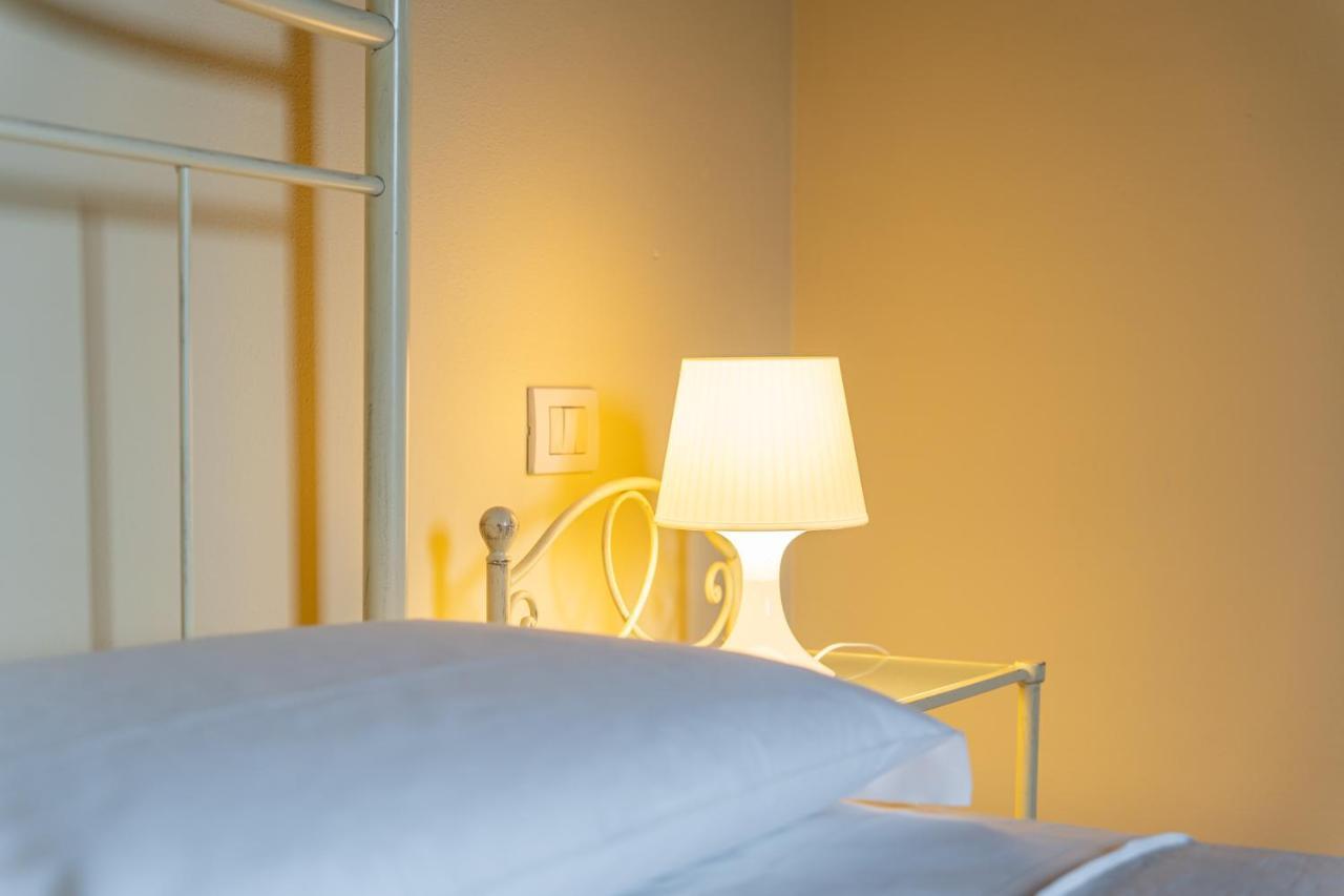 Casello A1, Modena Sud - Villa Aurora Charming Rooms Exteriör bild